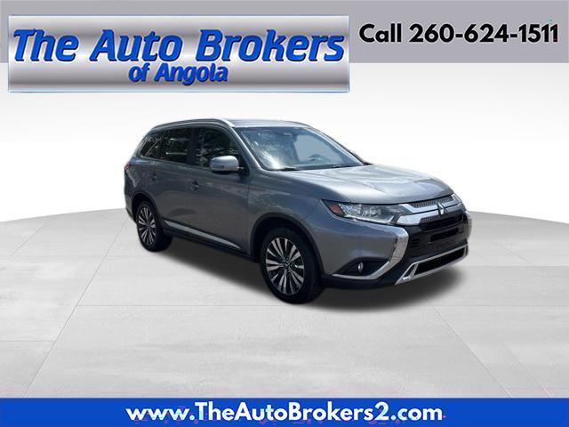 Mitsubishi Outlander  2020