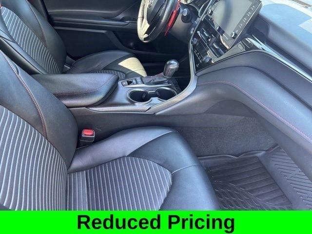 Toyota Camry  2022
