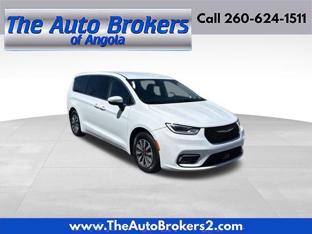 Chrysler Pacifica Hybrid  2023
