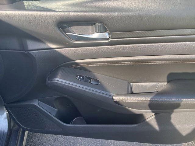 Nissan Altima  2022