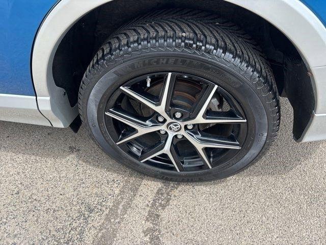 Toyota RAV4  2016