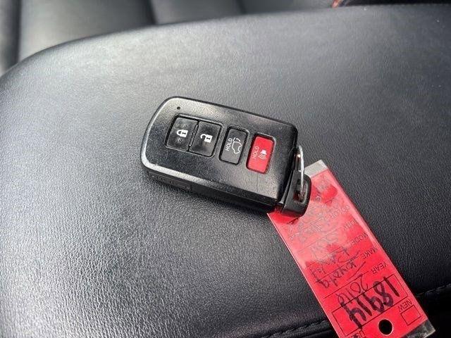 Toyota RAV4  2016