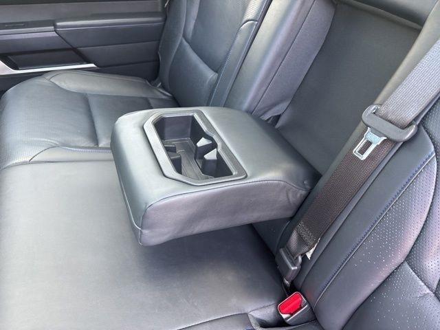 Toyota Tundra  2022