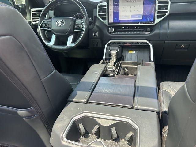 Toyota Tundra  2022