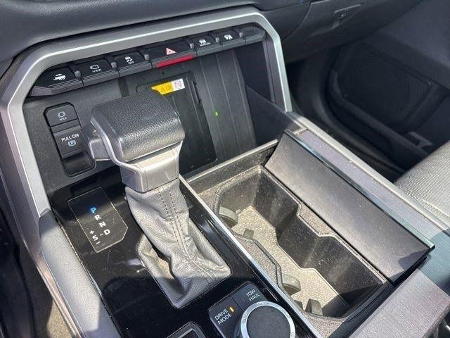 Toyota Tundra  2022