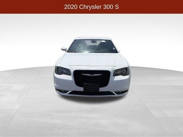Chrysler 300  2020