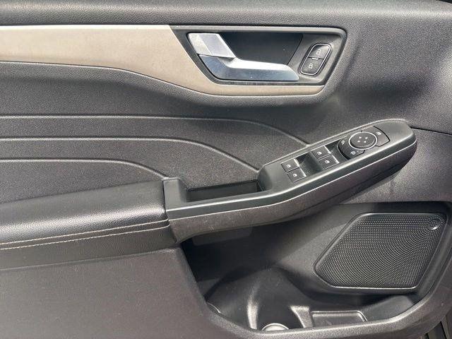 Ford Escape  2022