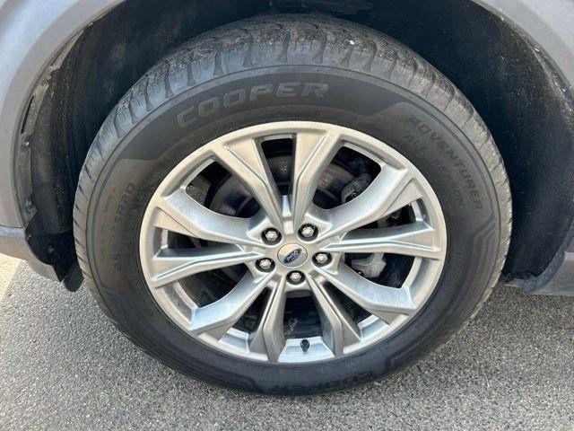 Ford Explorer  2021