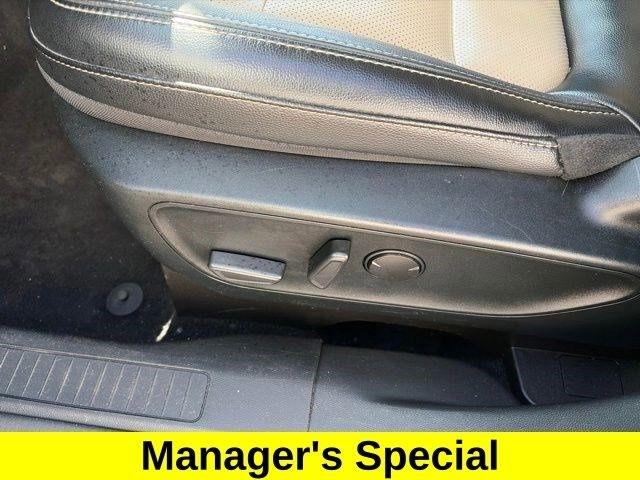 Ford Escape Titanium AWD 2022