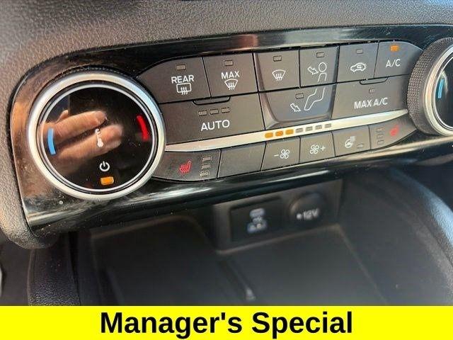 Ford Escape Titanium AWD 2022