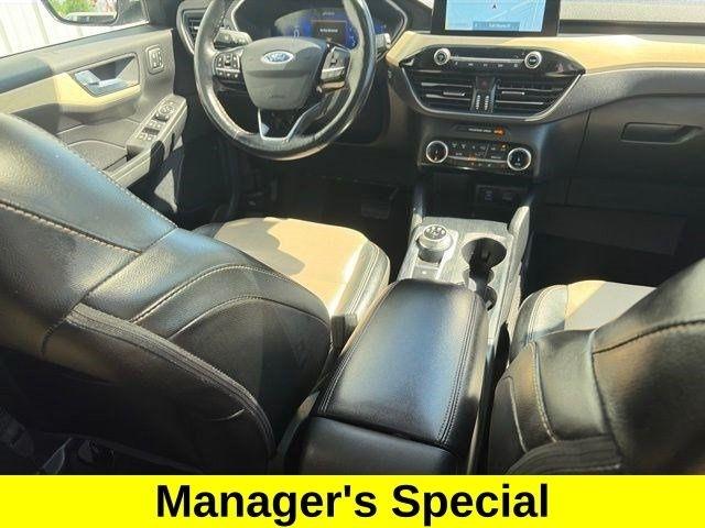 Ford Escape Titanium AWD 2022
