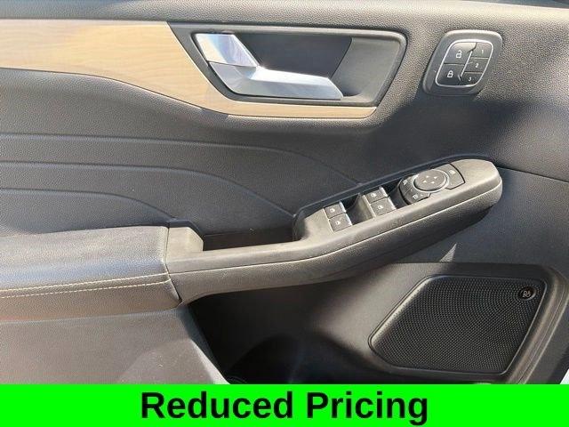 Ford Escape Titanium AWD 2022