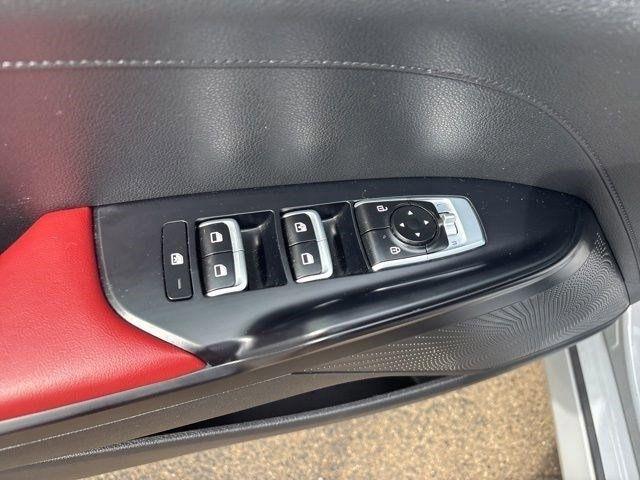 Kia K5  2023