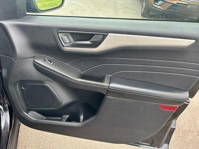 Ford Escape  2021