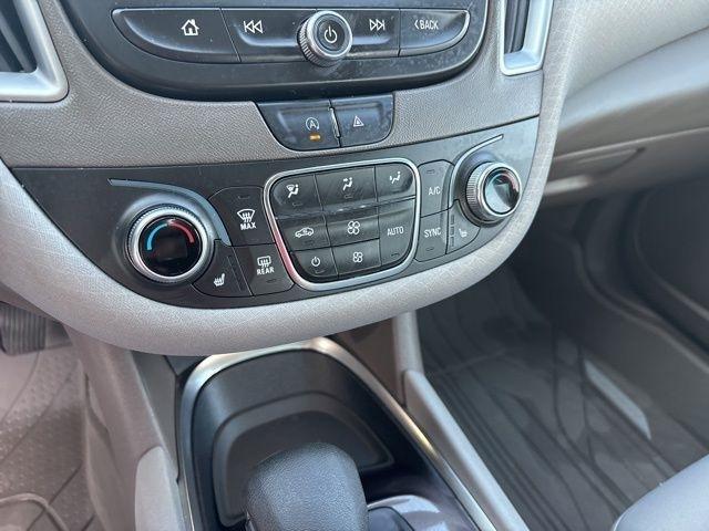 Chevrolet Malibu  2023