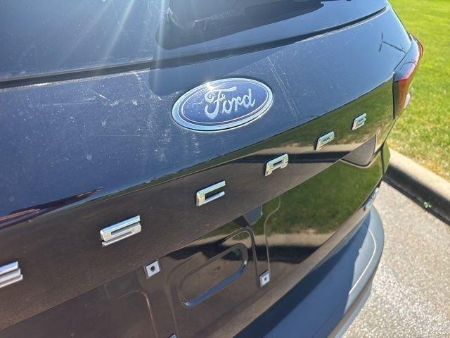 Ford Escape  2023