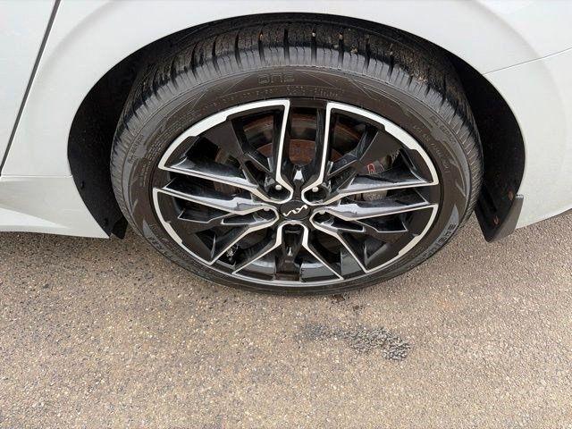 Kia K5  2023
