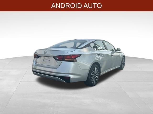 Nissan Altima  2025