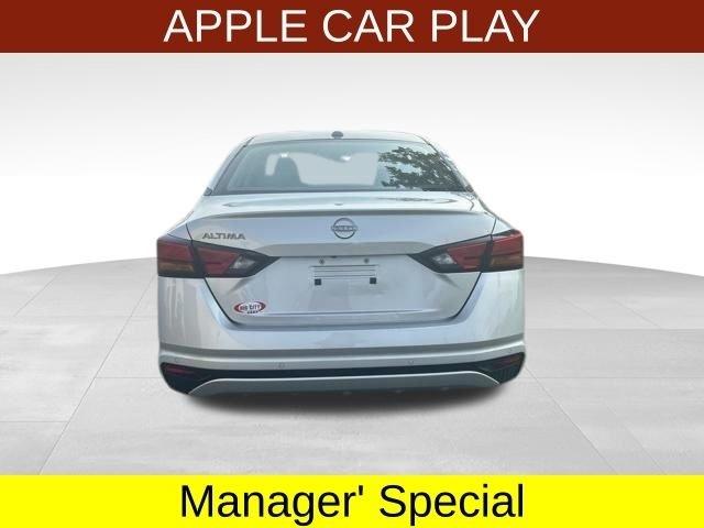 Nissan Altima  2025