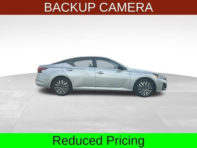 Nissan Altima  2025