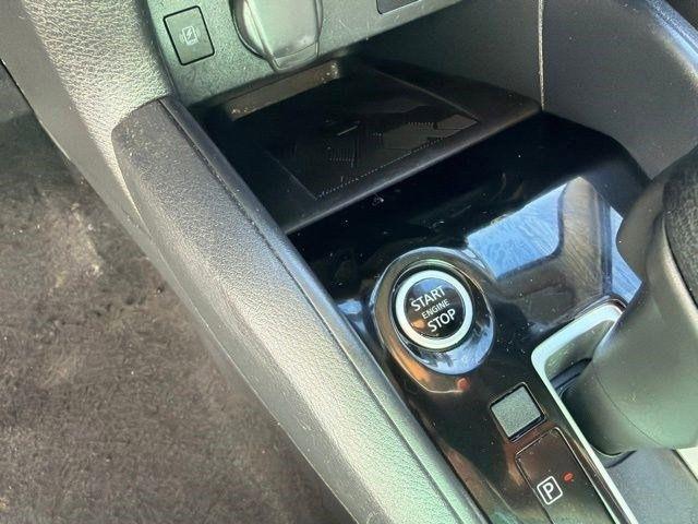 Nissan Versa  2023
