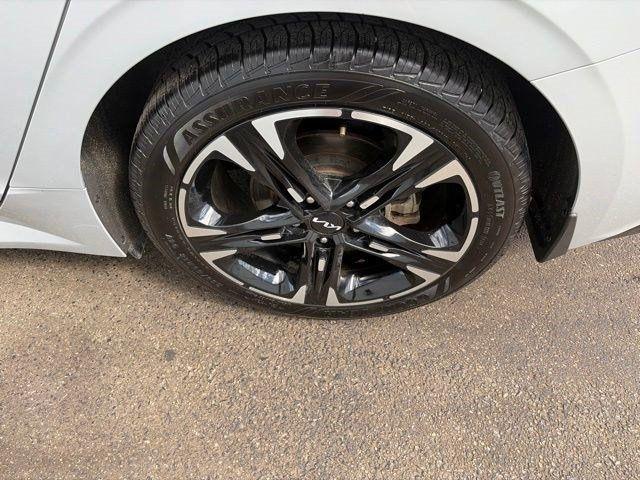 Kia K5  2022