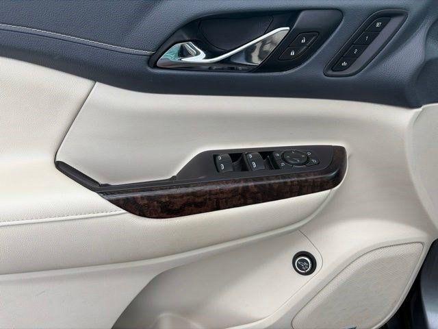 GMC Acadia  2021
