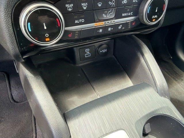 Ford Escape  2022