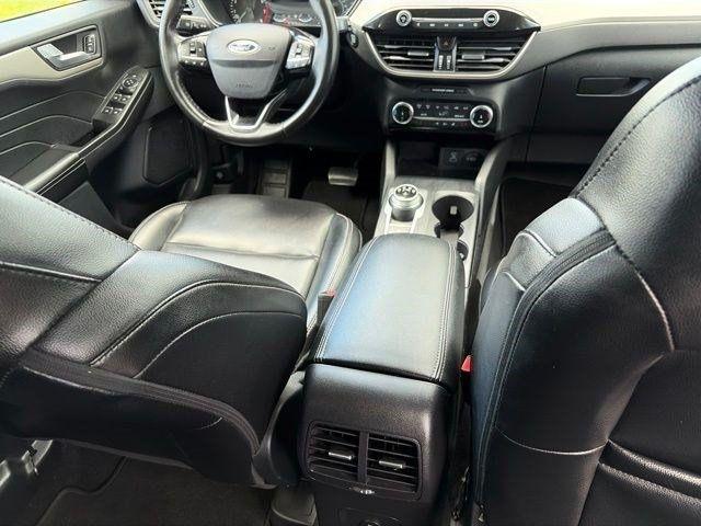 Ford Escape  2022