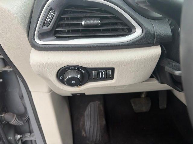Chrysler Pacifica  2023