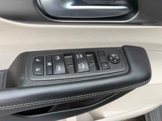 Chrysler Pacifica  2023
