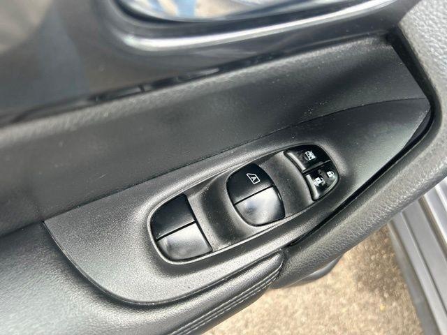 Nissan Rogue  2017
