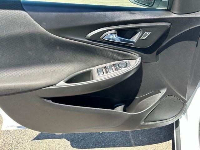 Chevrolet Malibu  2023