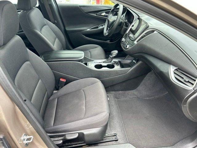 Chevrolet Malibu  2023