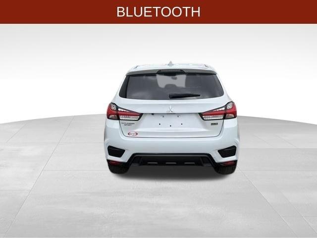 Mitsubishi Outlander Sport  2023