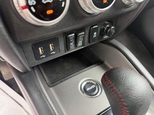 Mitsubishi Outlander Sport  2023