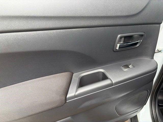 Mitsubishi Outlander Sport  2023