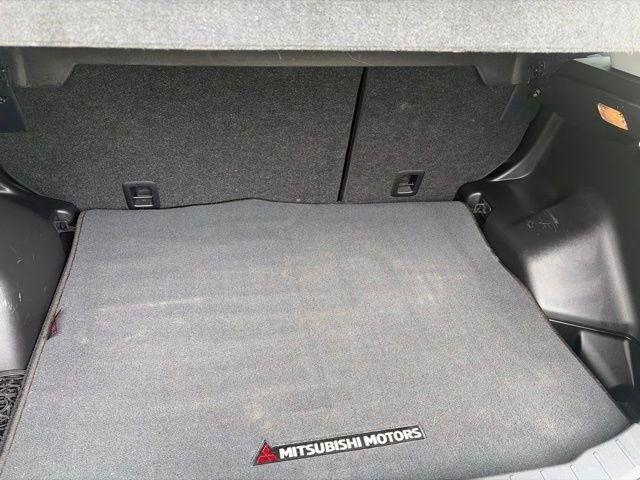 Mitsubishi Outlander Sport  2023