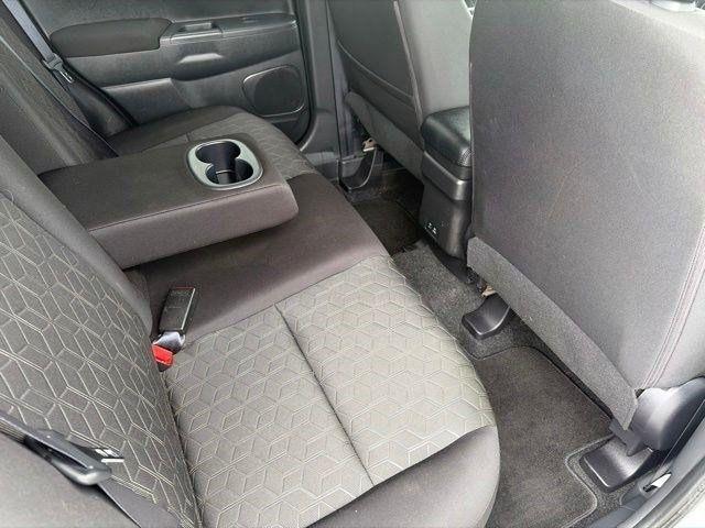 Mitsubishi Outlander Sport  2023