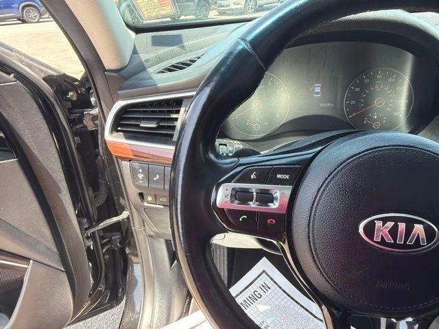 Kia Cadenza  2017
