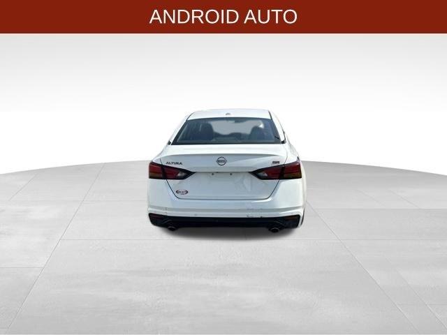 Nissan Altima  2024