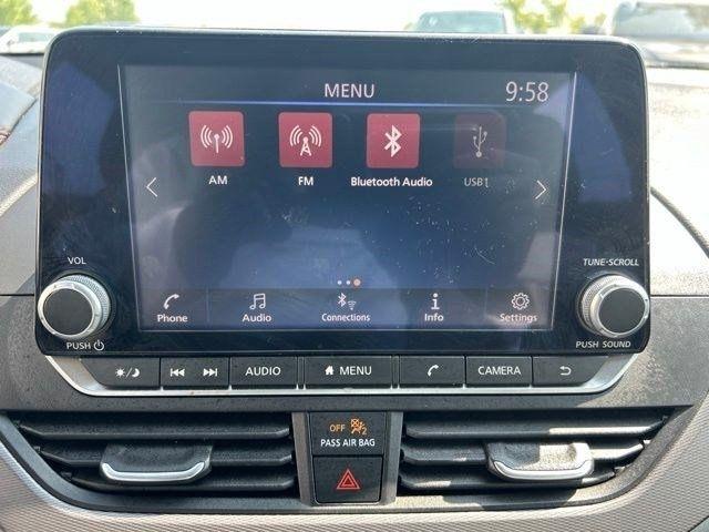 Nissan Altima  2024
