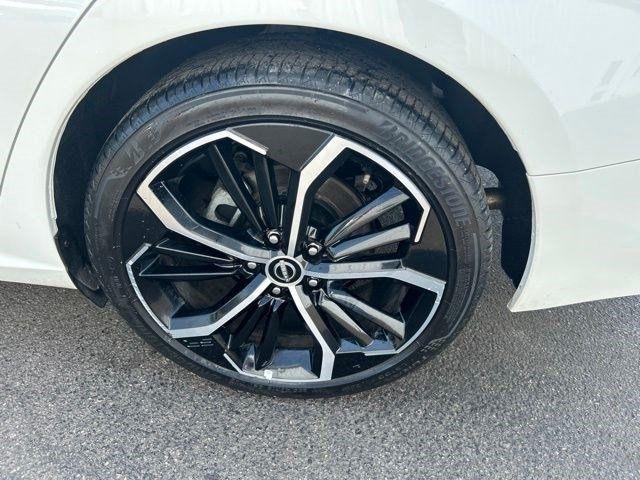 Nissan Altima  2024