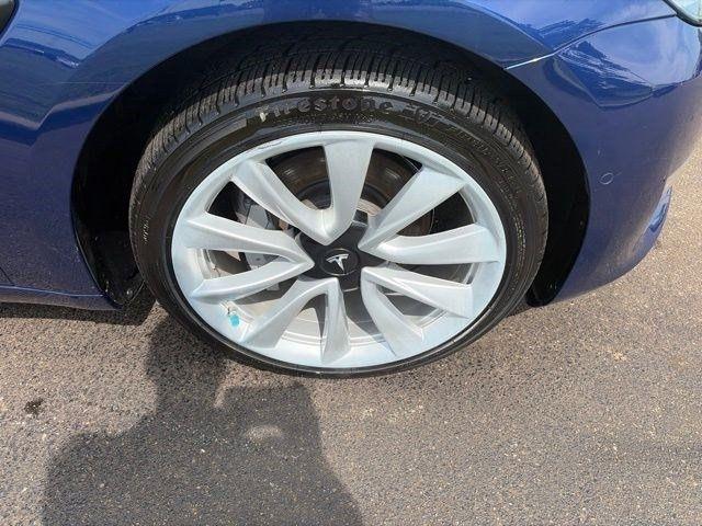 Tesla Model 3  2018