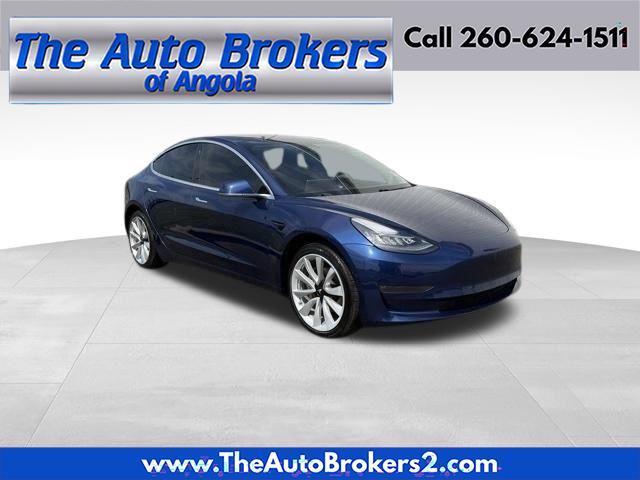 Tesla Model 3  2018