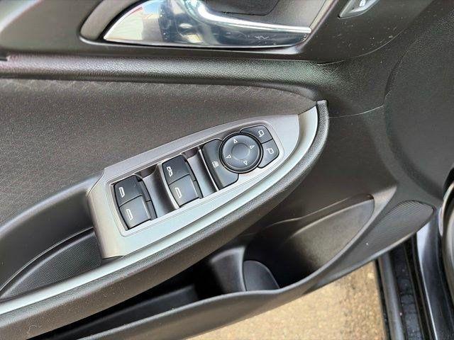 Chevrolet Malibu  2023