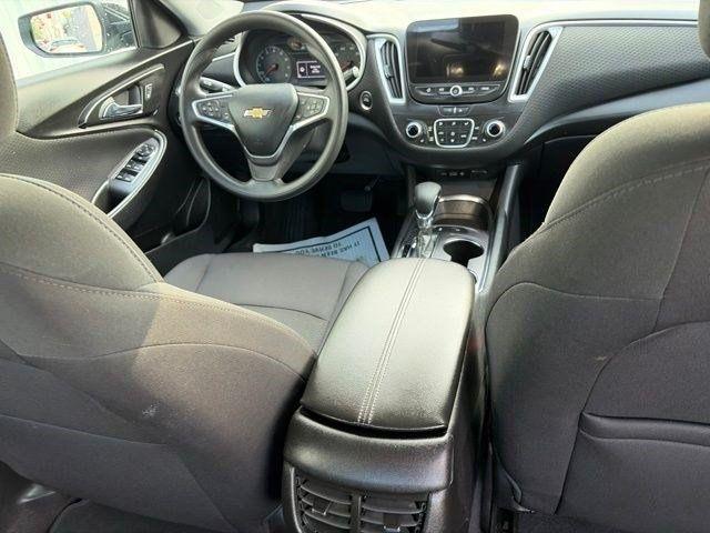 Chevrolet Malibu  2023