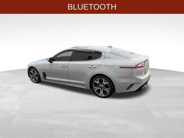 Kia Stinger  2021