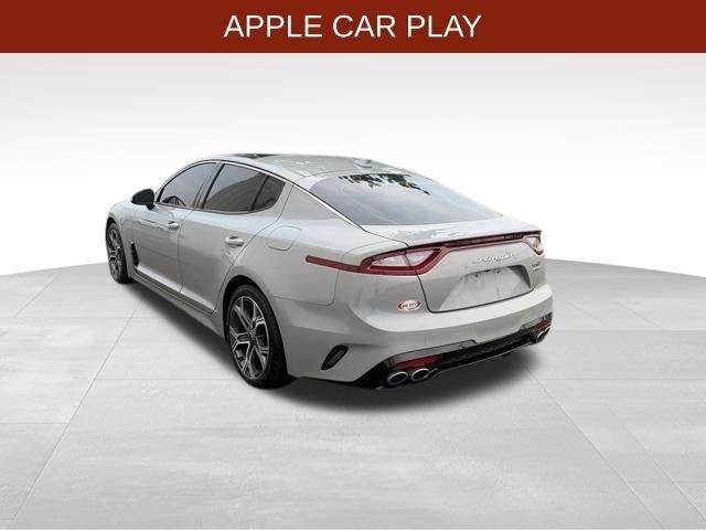 Kia Stinger  2021