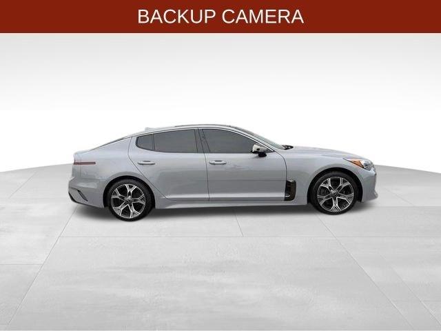 Kia Stinger  2021
